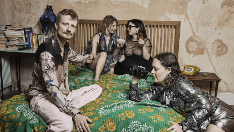 Photography Beth Macinnes. Styling Giulia Scrimeri